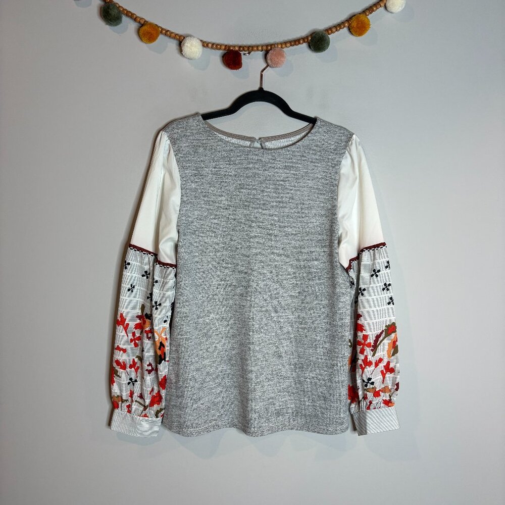 🔆 Amazon grey patterned sleeve top